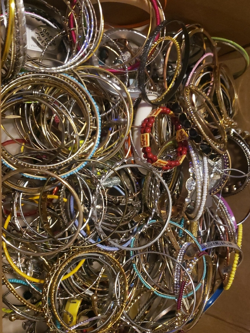 5 Pound Bulk Lot Of Mixed Bangles & Bracelets. Read Description. Lot #3
